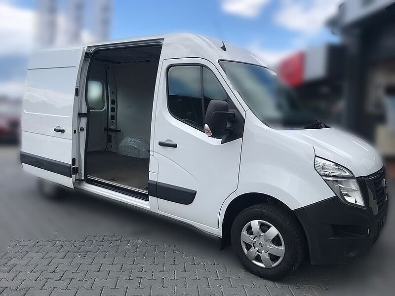 Nissan NV400 L2H2 35 FWD Pro