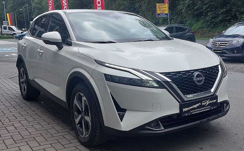 Nissan Qashqai 1.3 DIG-T MHEV N-Connecta (J12) Standort